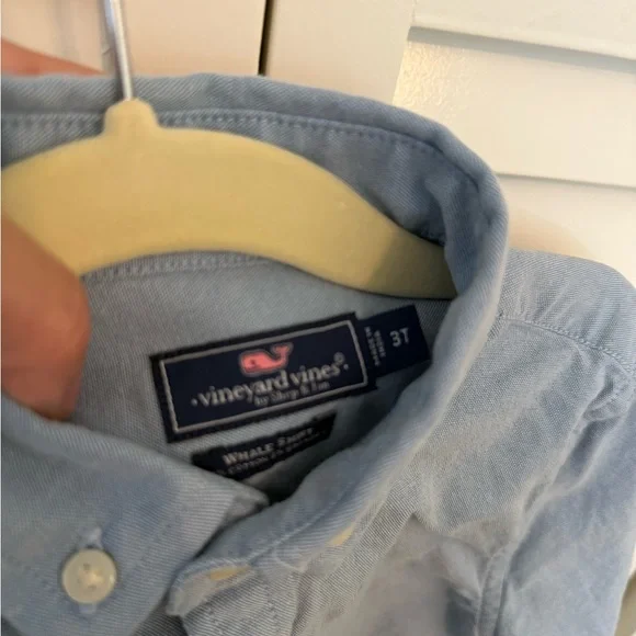 Vineyard Vines dress shirt - Picture 3 of 4